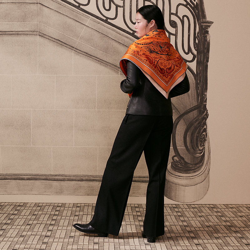 Guepards Bandana double face scarf 90 | Hermès Thailand